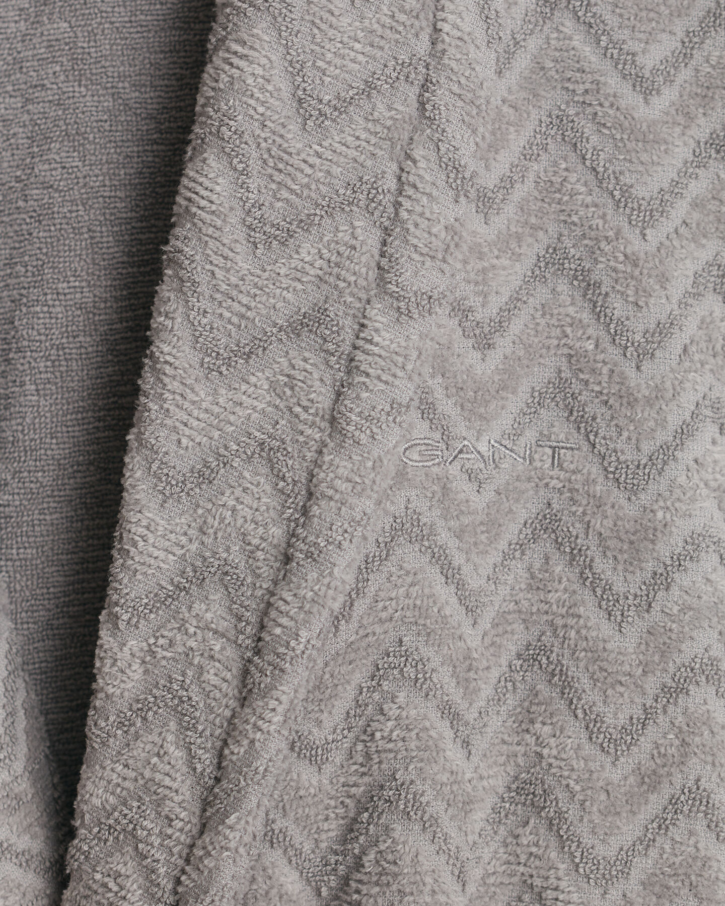 Fiskbensm&ouml;nstrad badrock i jacquard