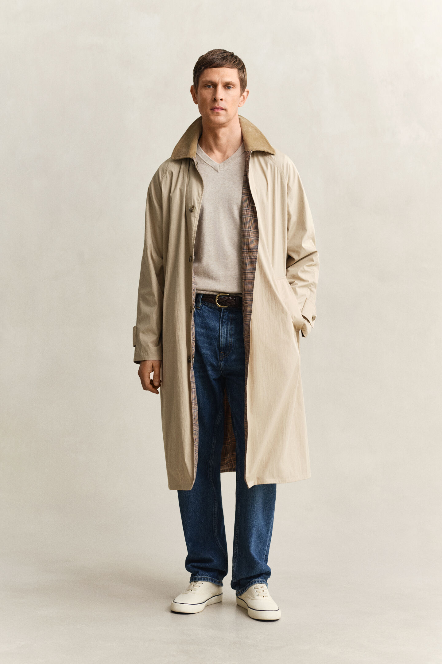 Klassisk V-ringad bomullstr&ouml;ja