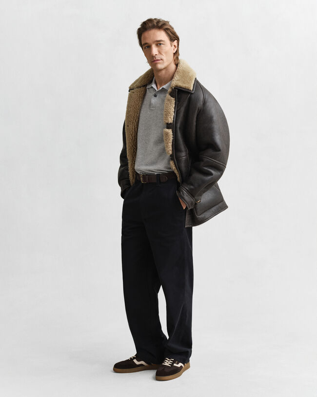 Regular Fit pik&eacute;tr&ouml;ja