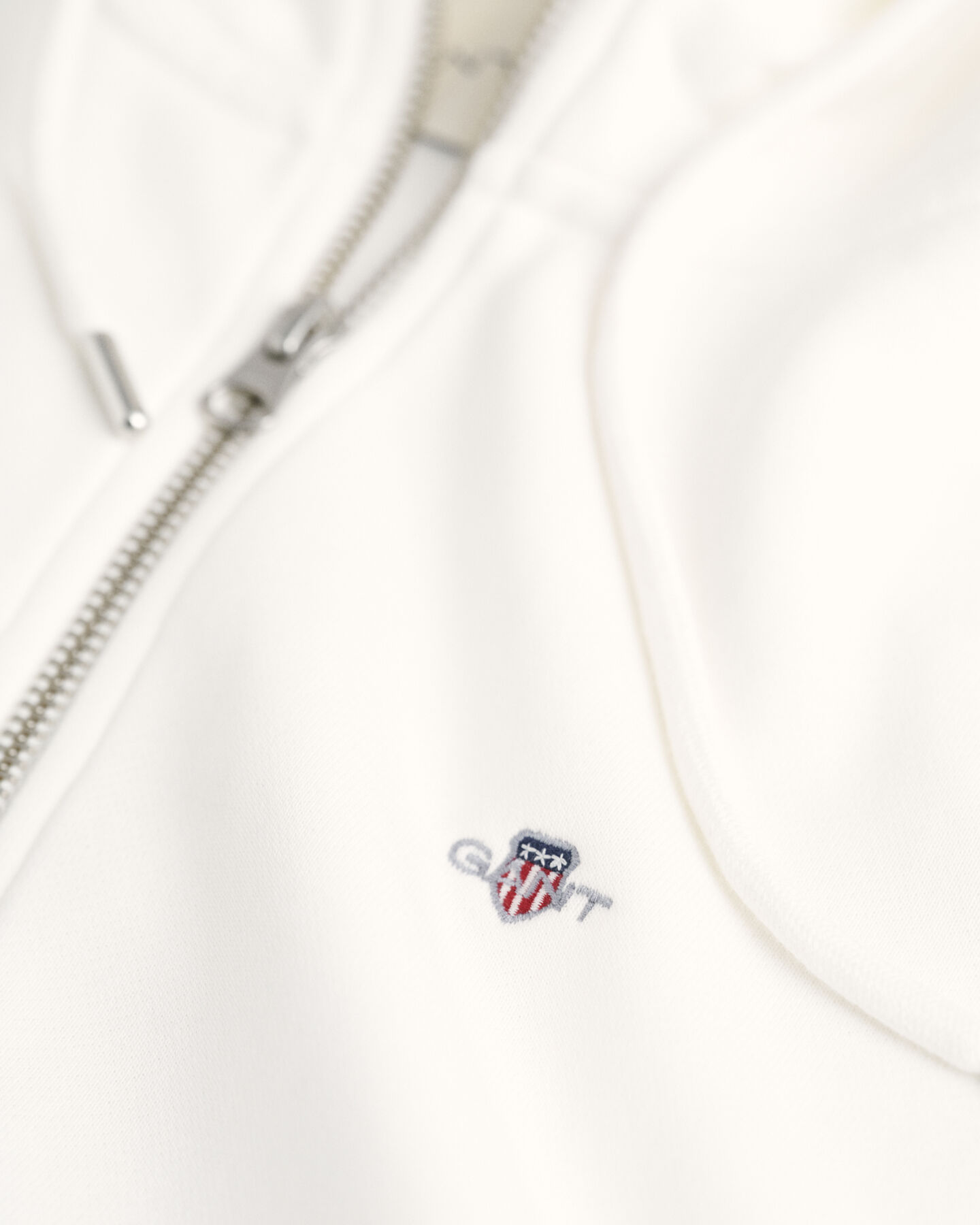 Shield hoodie med dragkedja