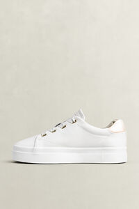 Avona metallicf&auml;rgade sneakers i skinn