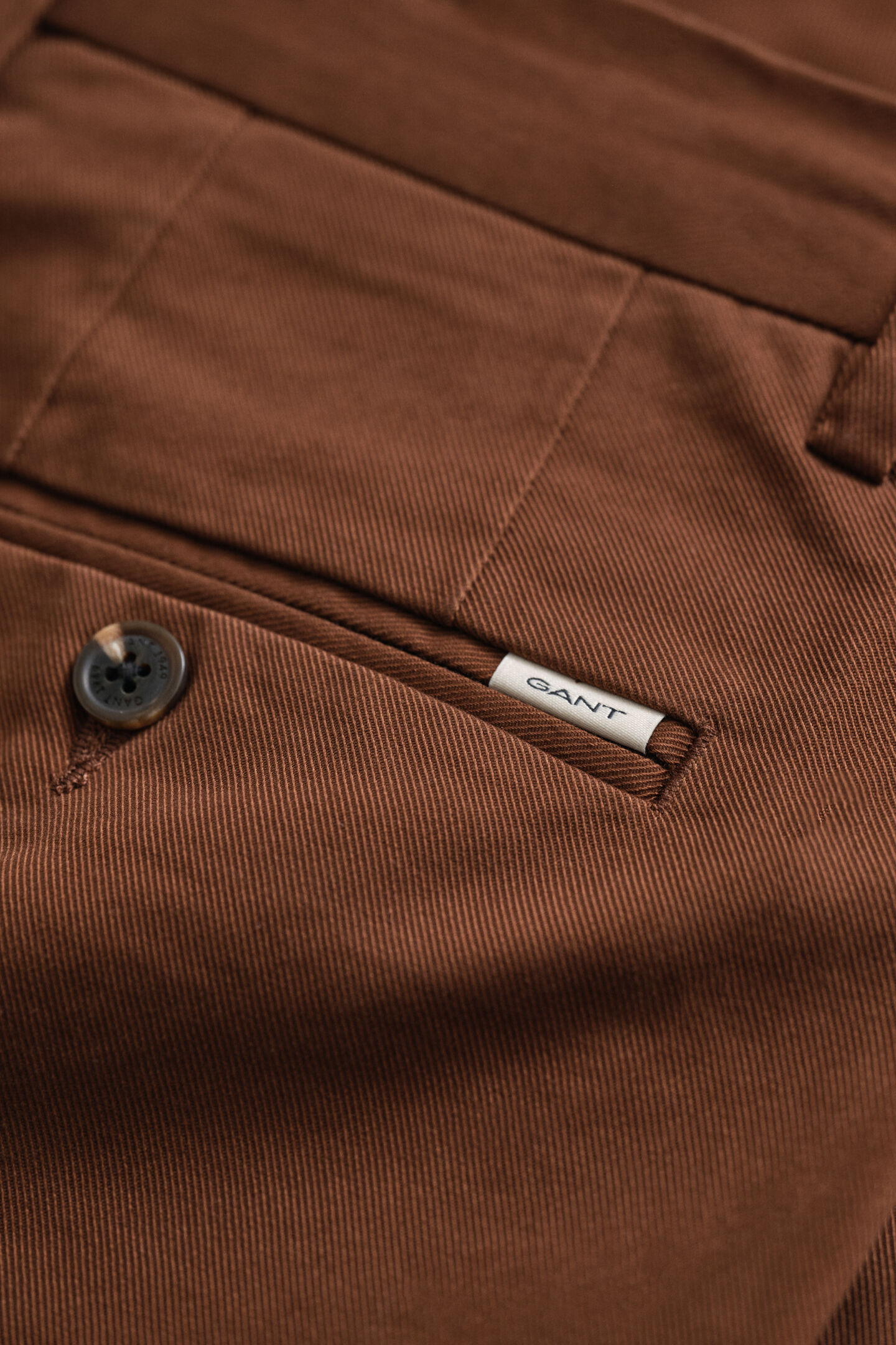 Eleganta chinos med regular fit