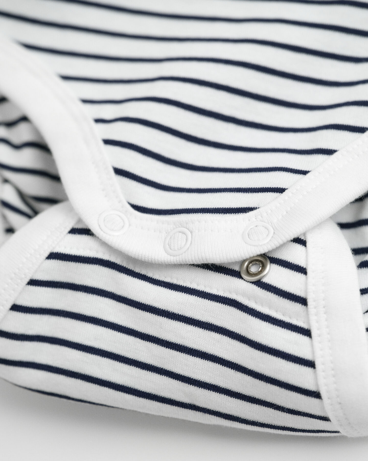 Baby Shield randig body