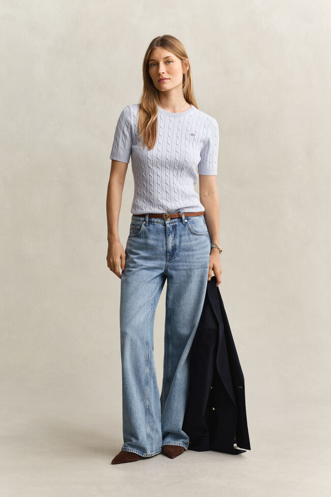 Kabelstickad kort&auml;rmad tr&ouml;ja