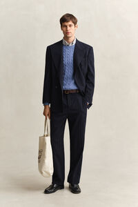 Kabelstickad bomullstr&ouml;ja med rund hals