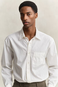 Relaxed fit dobbyv&auml;vd randig skjorta