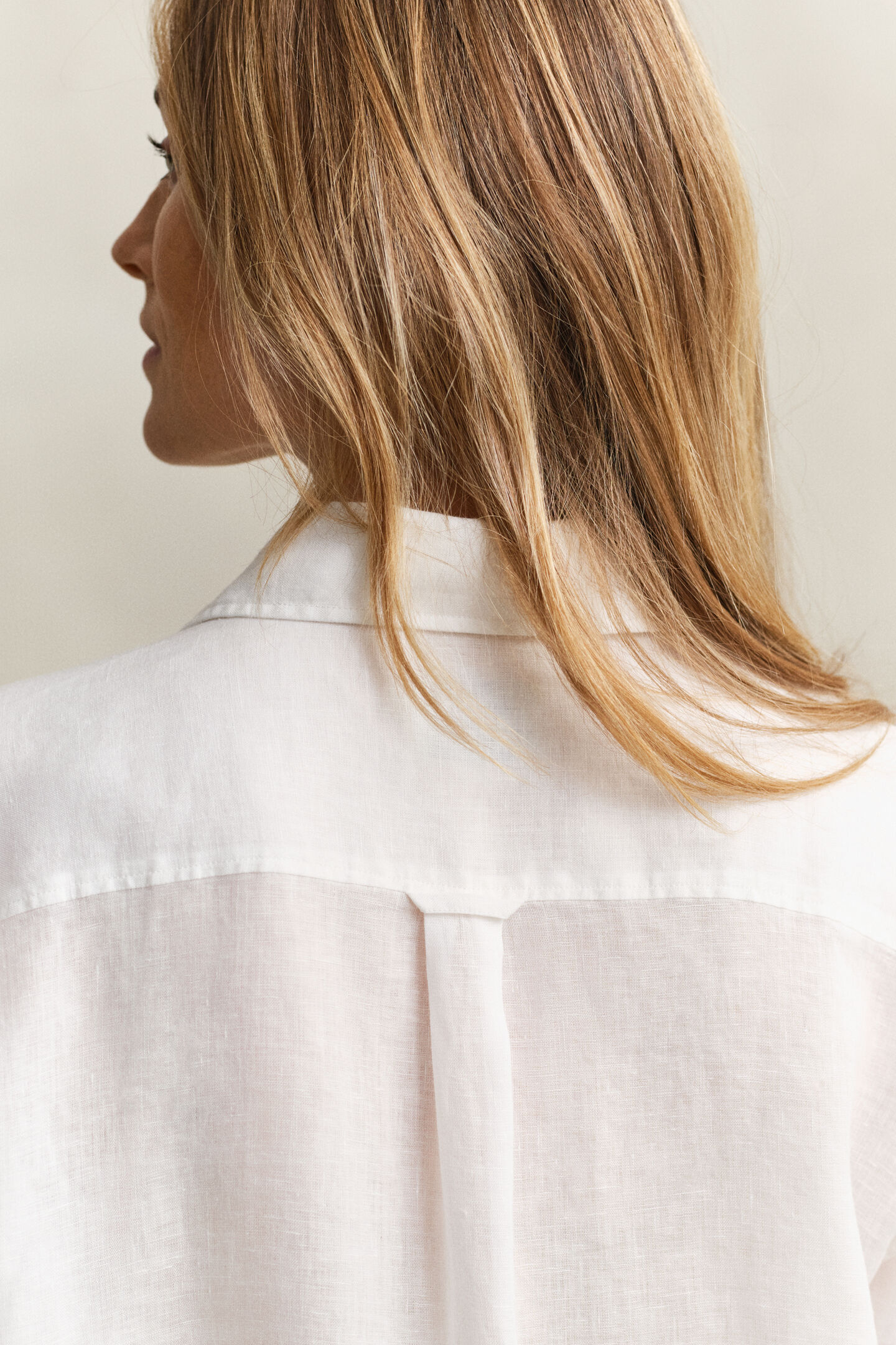 Relaxed fit linneskjorta