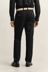 Klassiska chinos med slim fit