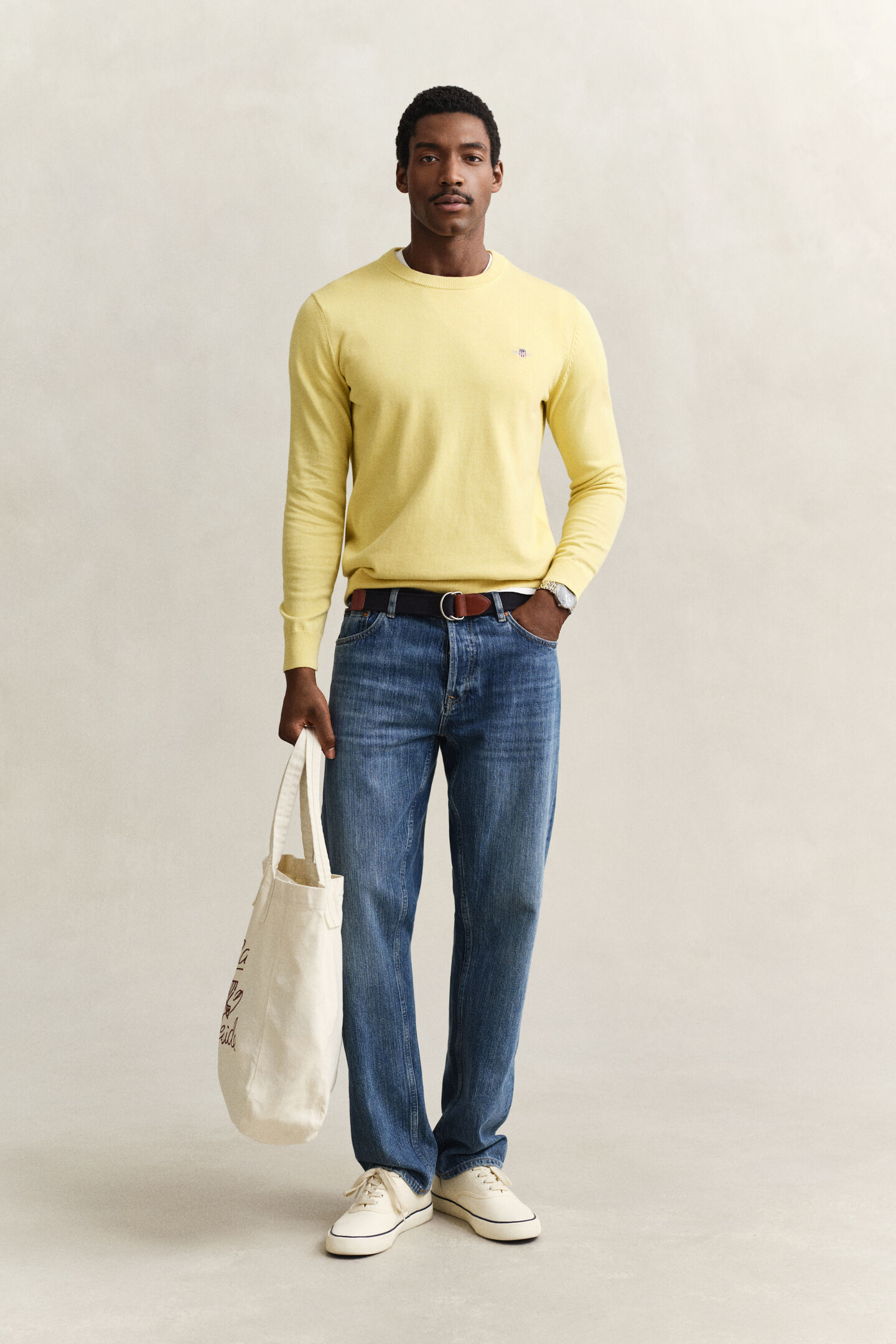 Rundhalsad tr&ouml;ja i bomull