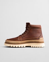 Nebrada medelh&ouml;ga l&auml;derboots