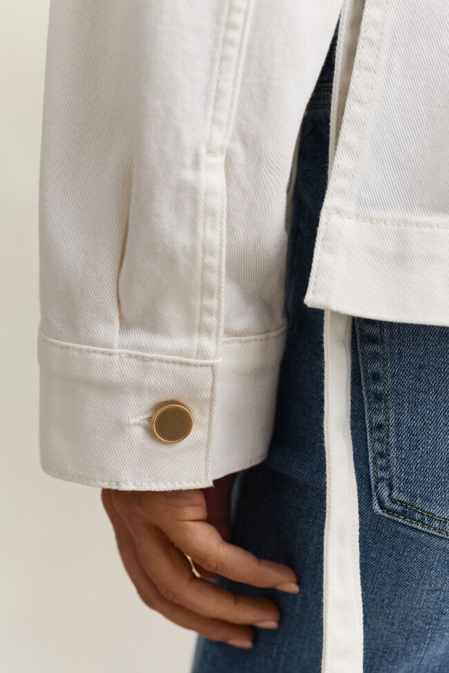 Denimjacka med b&auml;lte