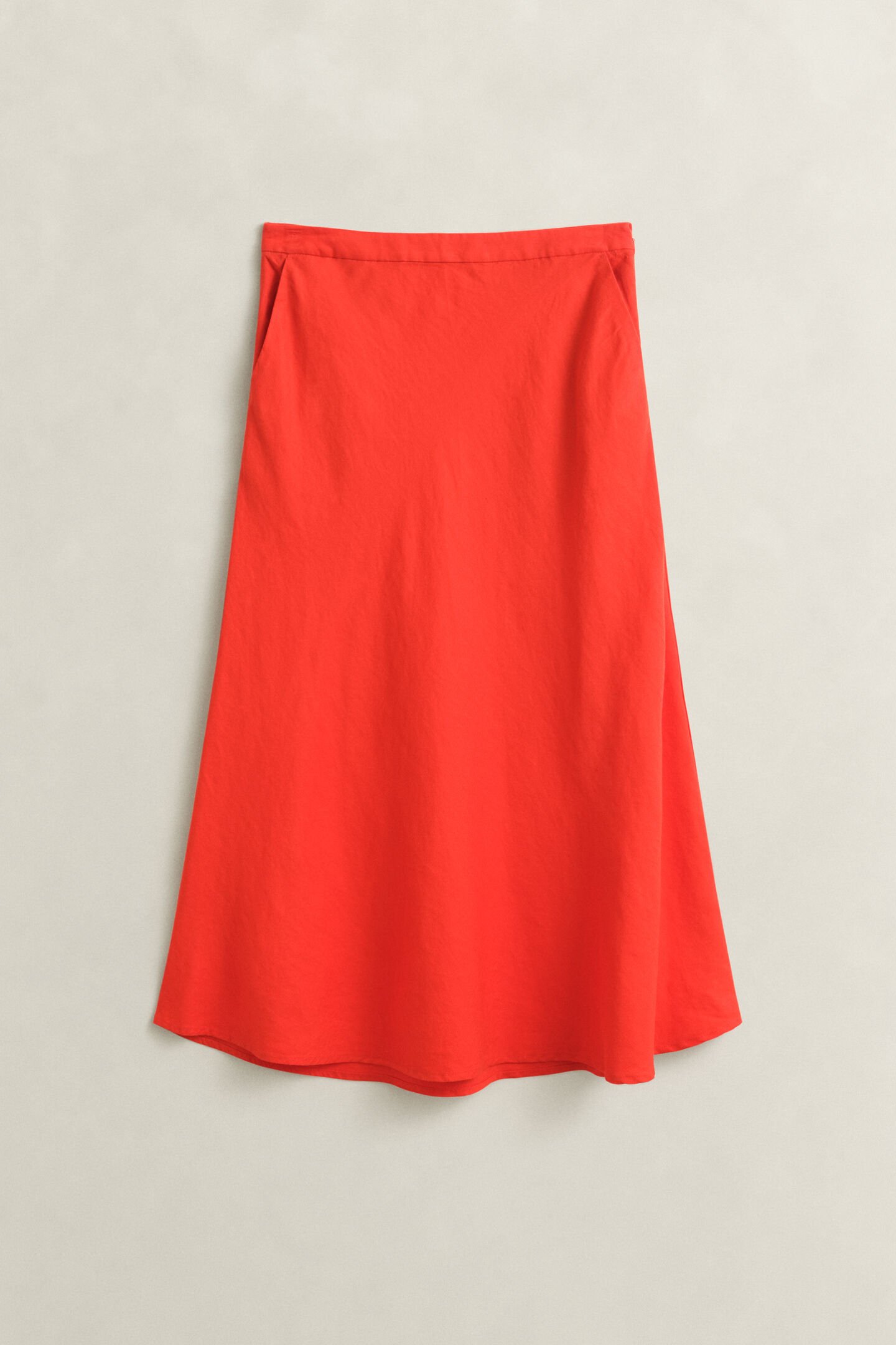 Utsv&auml;ngd kjol i linneblandning