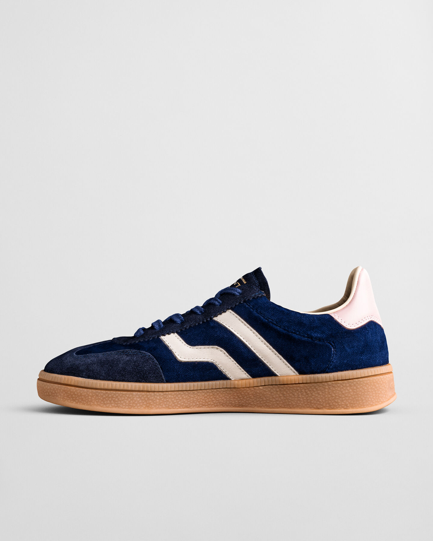 Cuzima sneakers i sammet