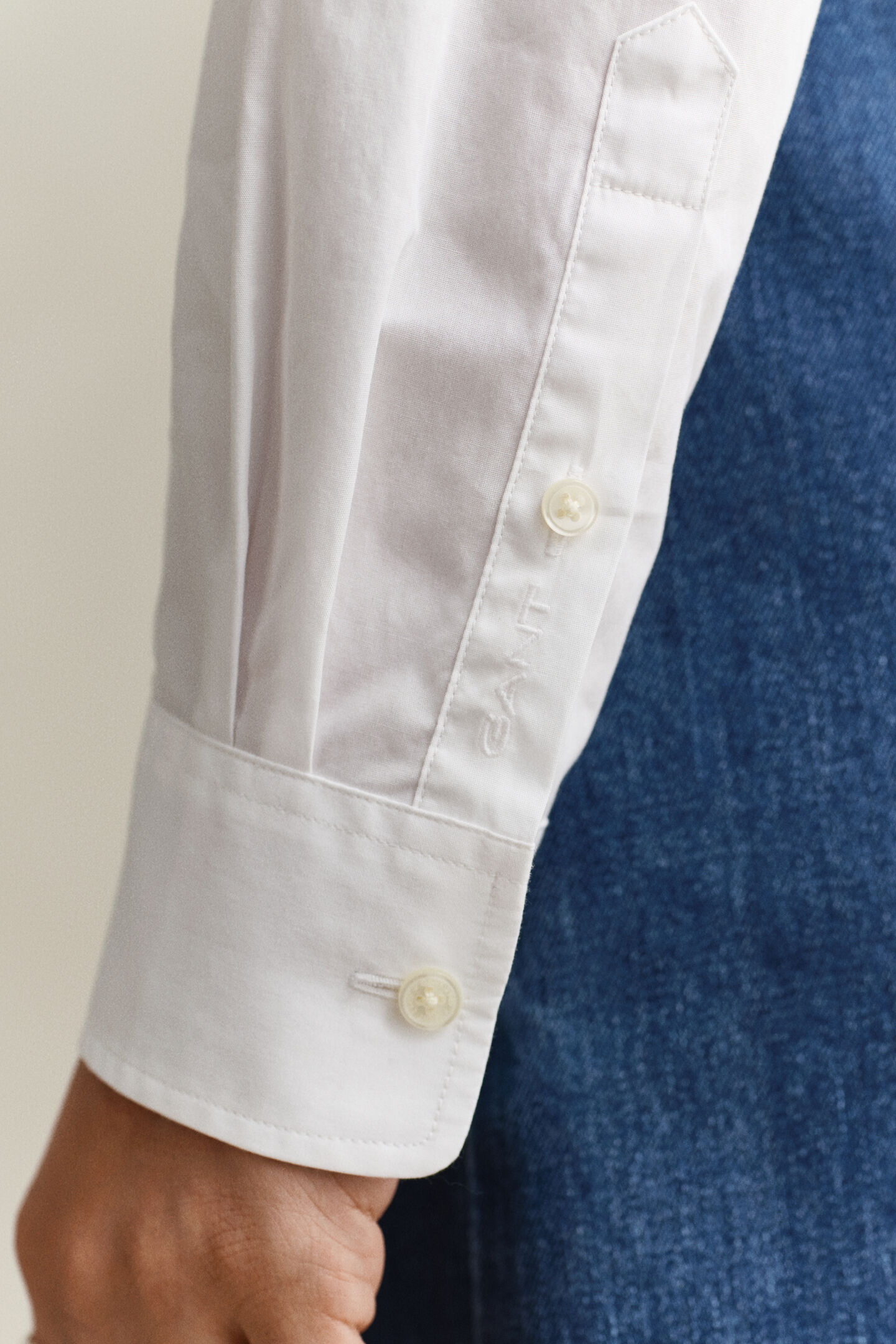 Bomullsskjorta med volang