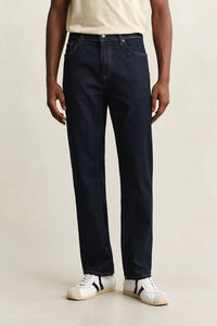 Regular fit jeans i stilren tv&auml;tt