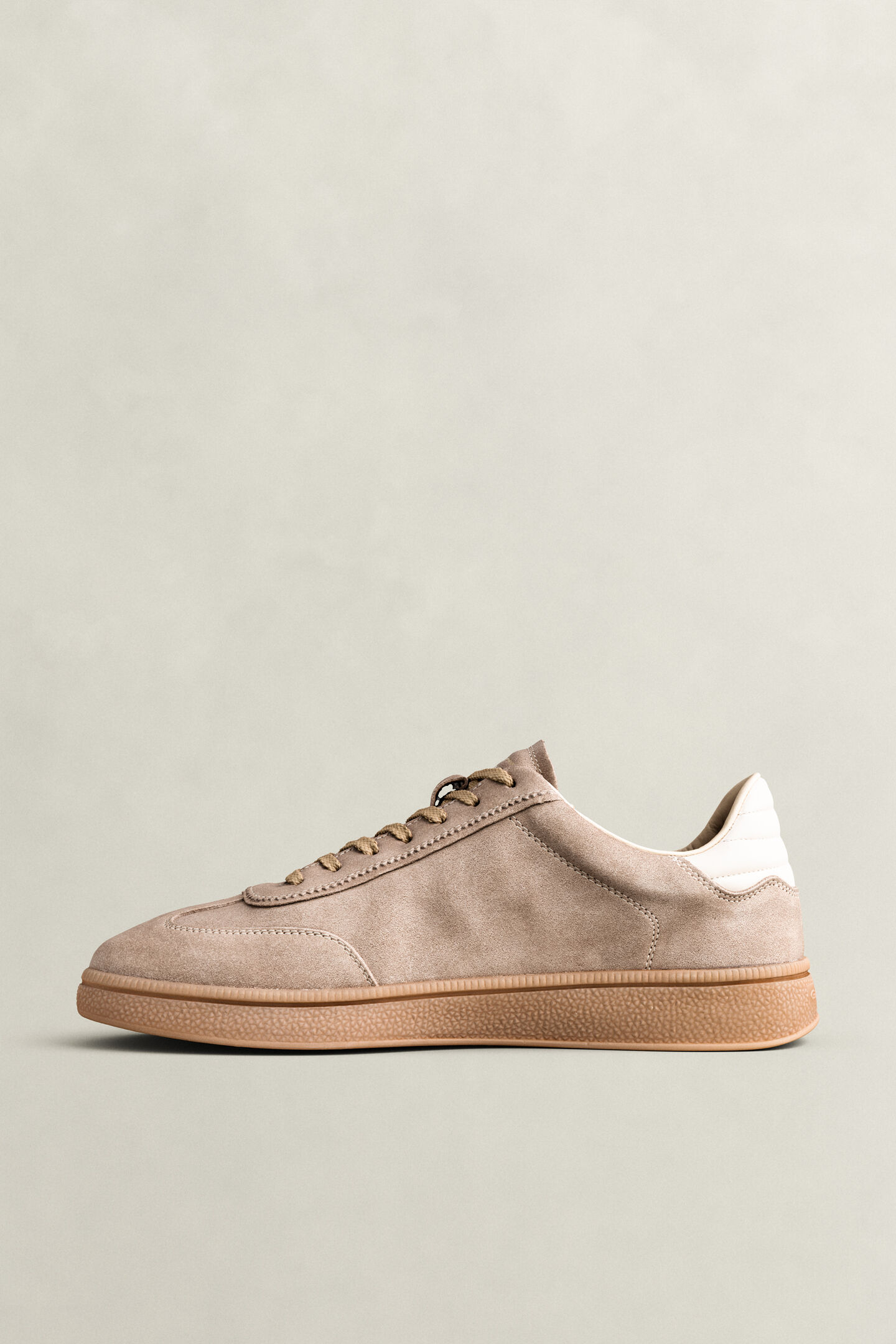 Cuzmo sneakers i mocka