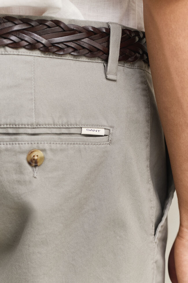 Klassiska chinos med slim fit