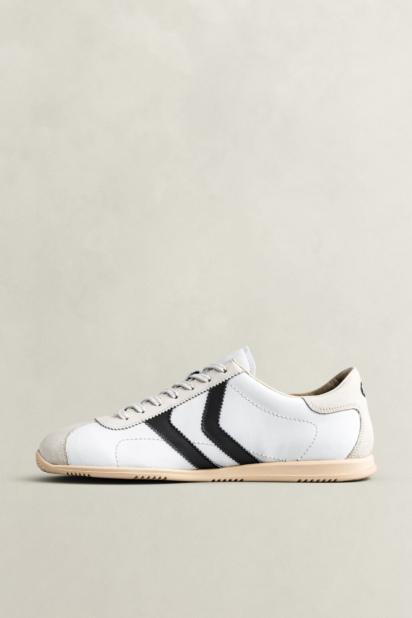 Spearclub sneakers i l&auml;der