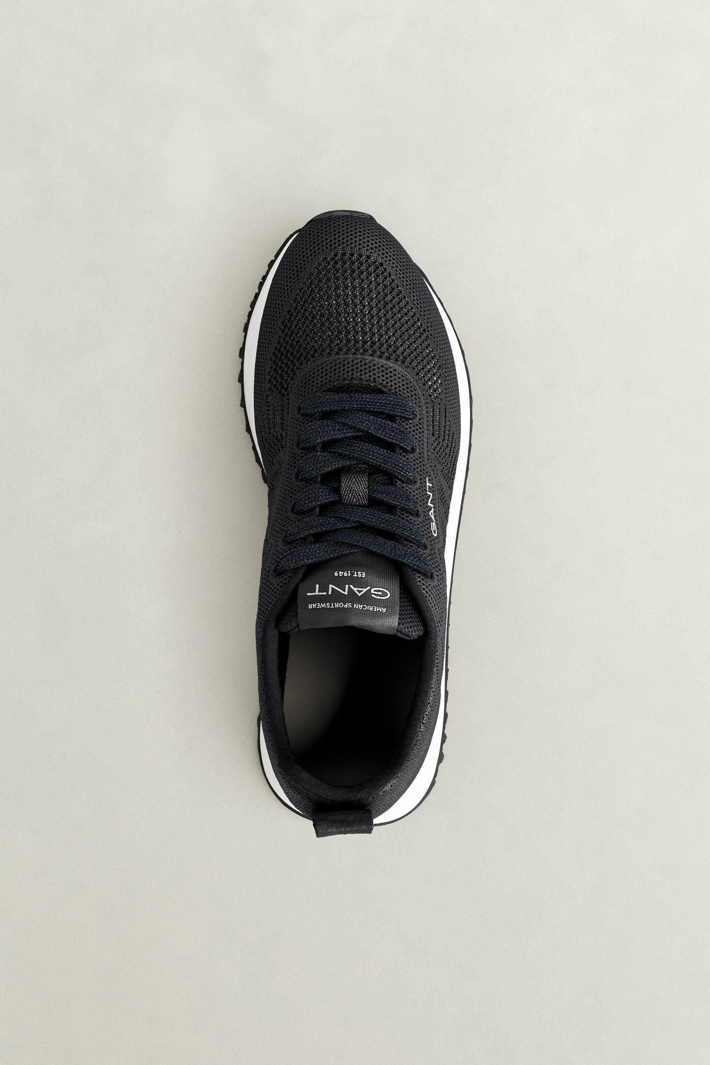 Bevinda stickade sneakers