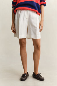 Skr&auml;ddarsydda shorts i linneblandning