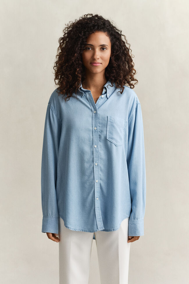 Indigof&auml;rgad skjorta