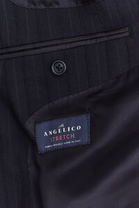 Kritstrecksrandig kavaj ton i ton