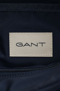 Essential necess&auml;r