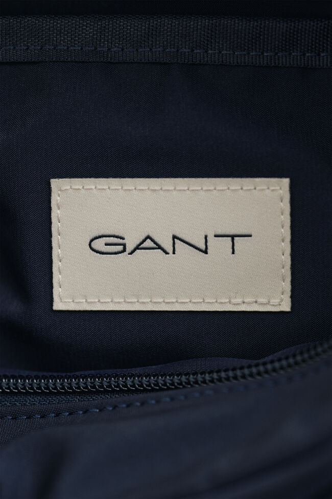 Essential necess&auml;r