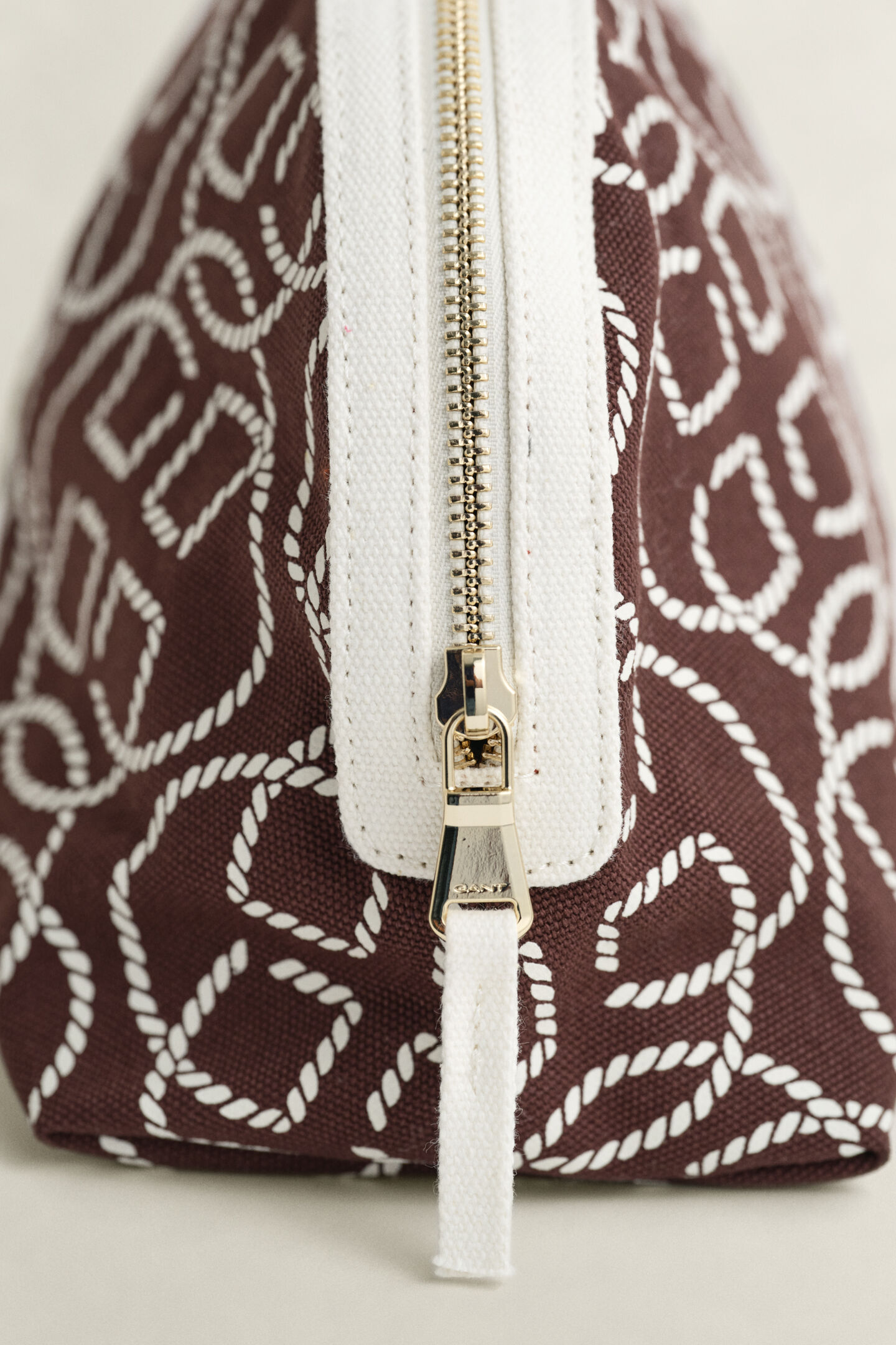 Necess&auml;r i kanvas