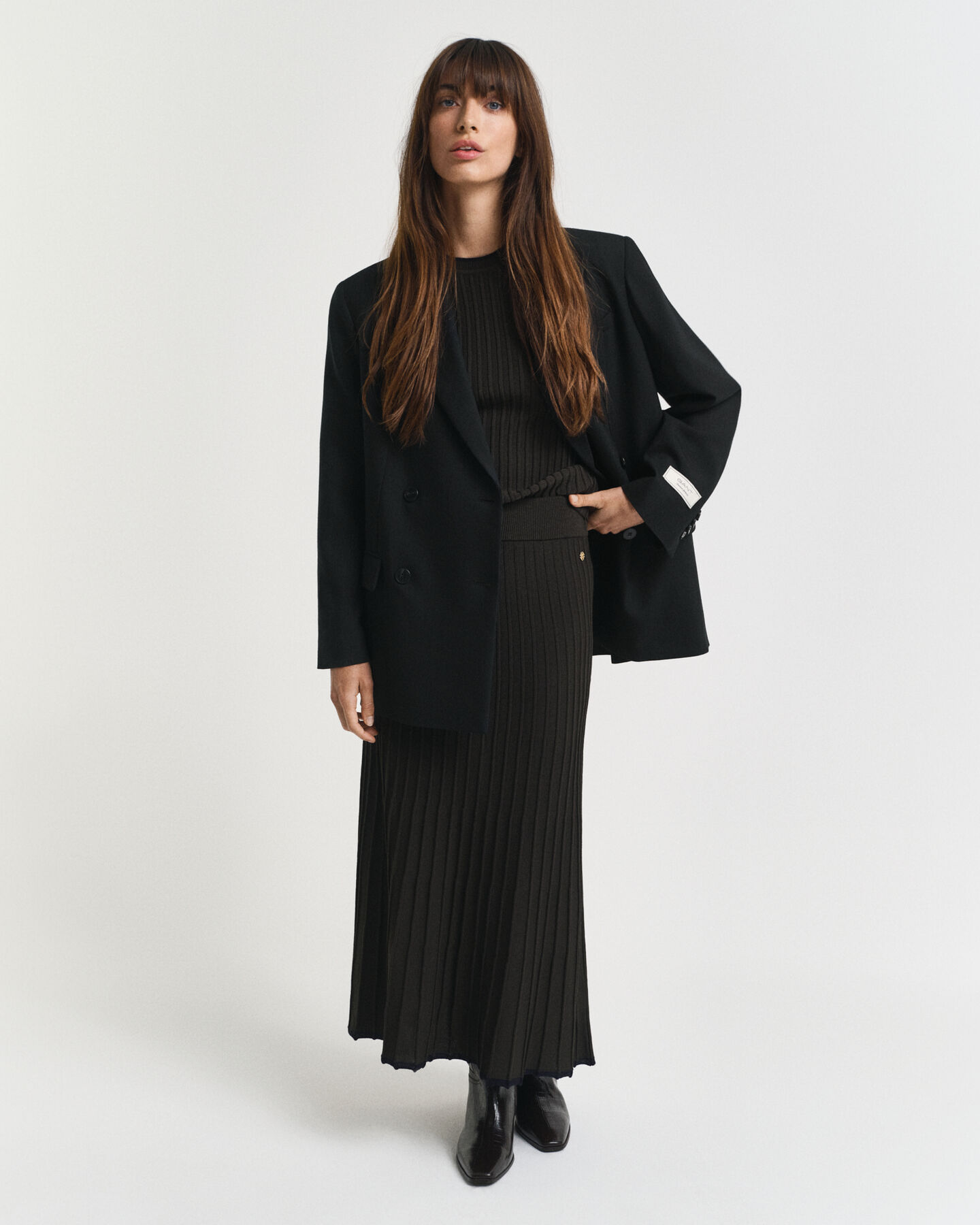 Ribbstickad kontrastf&auml;rgad kjol