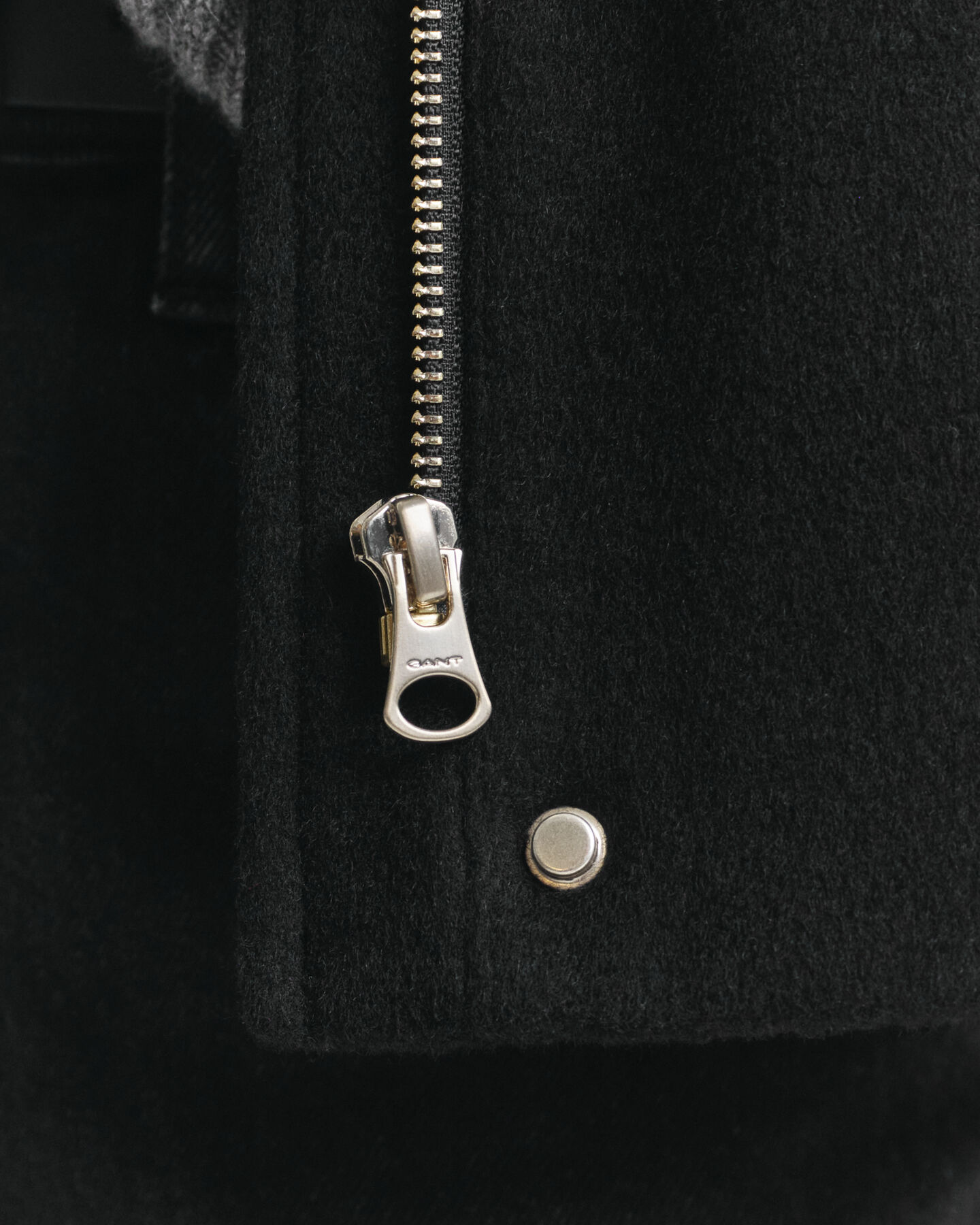 Kort yllejacka med dragkedja