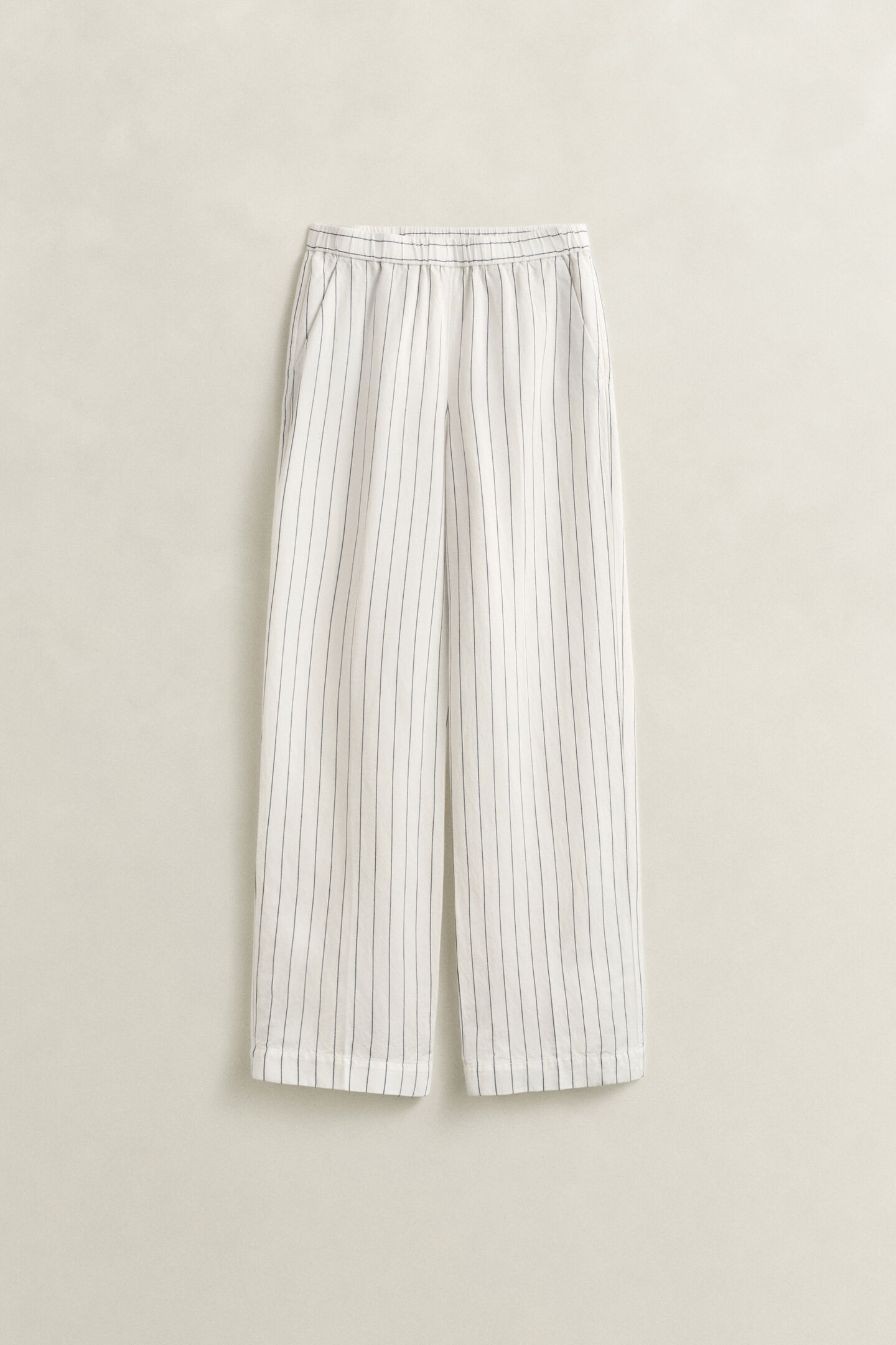 Randiga byxor i linneblandning