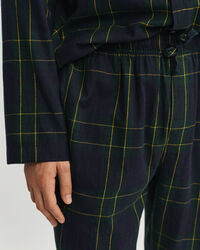 Rutig flanellpyjamas i presentf&ouml;rpackning