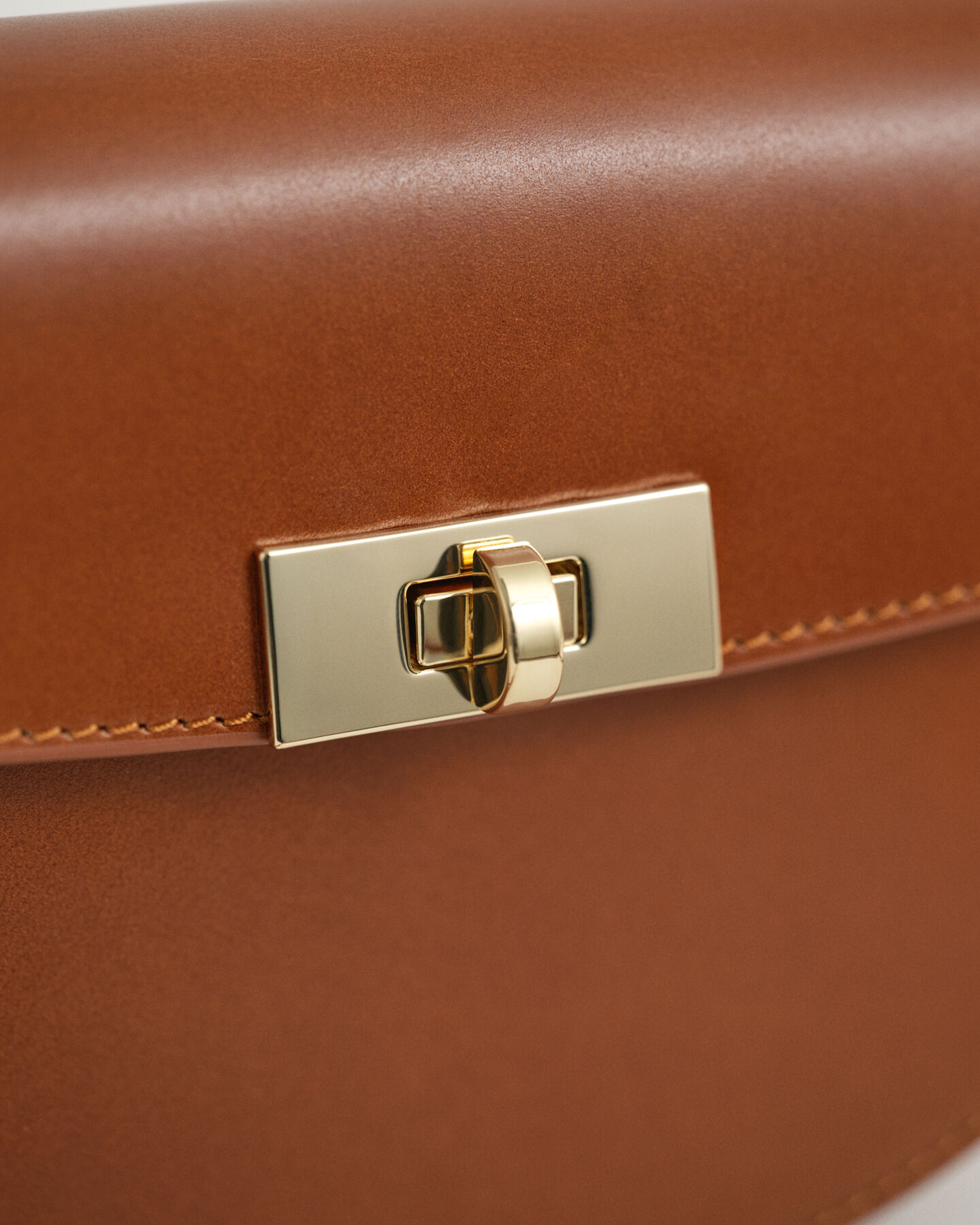 Axelv&auml;ska i l&auml;der