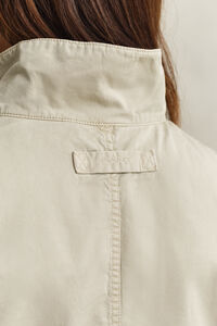 F&auml;ltjacka med b&auml;lte