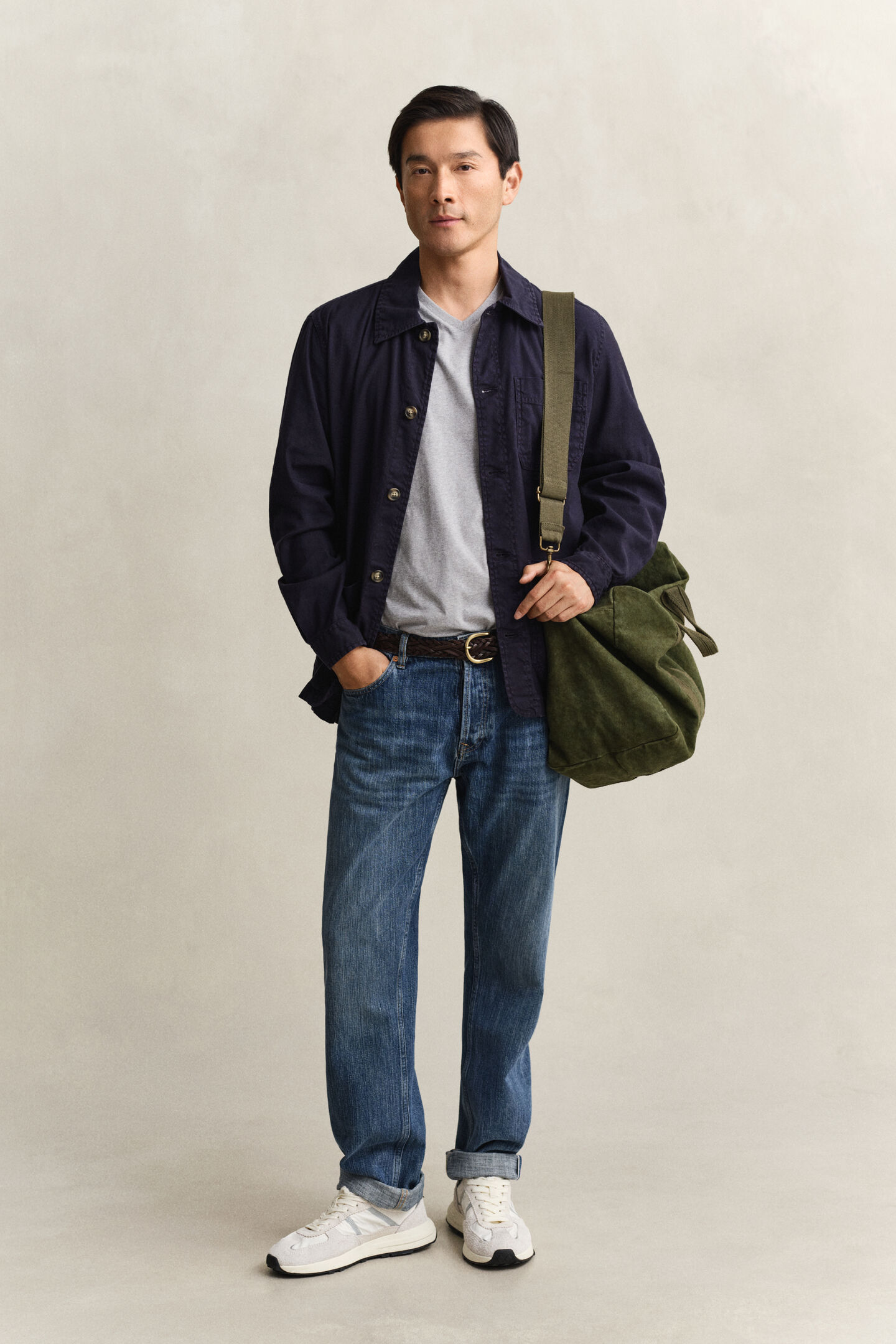 Slim fit Shield V-ringad T-shirt