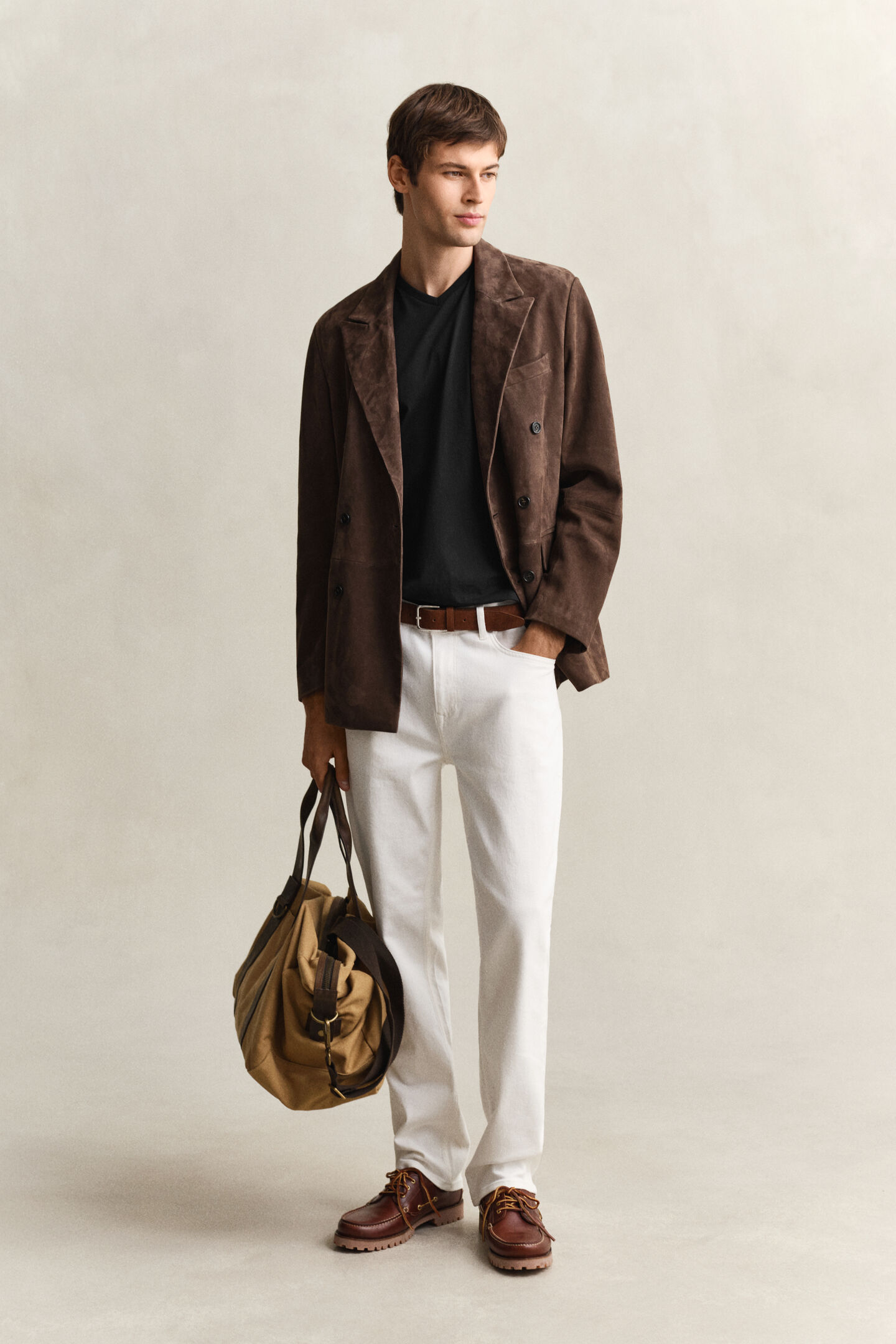 Slim fit Shield V-ringad T-shirt