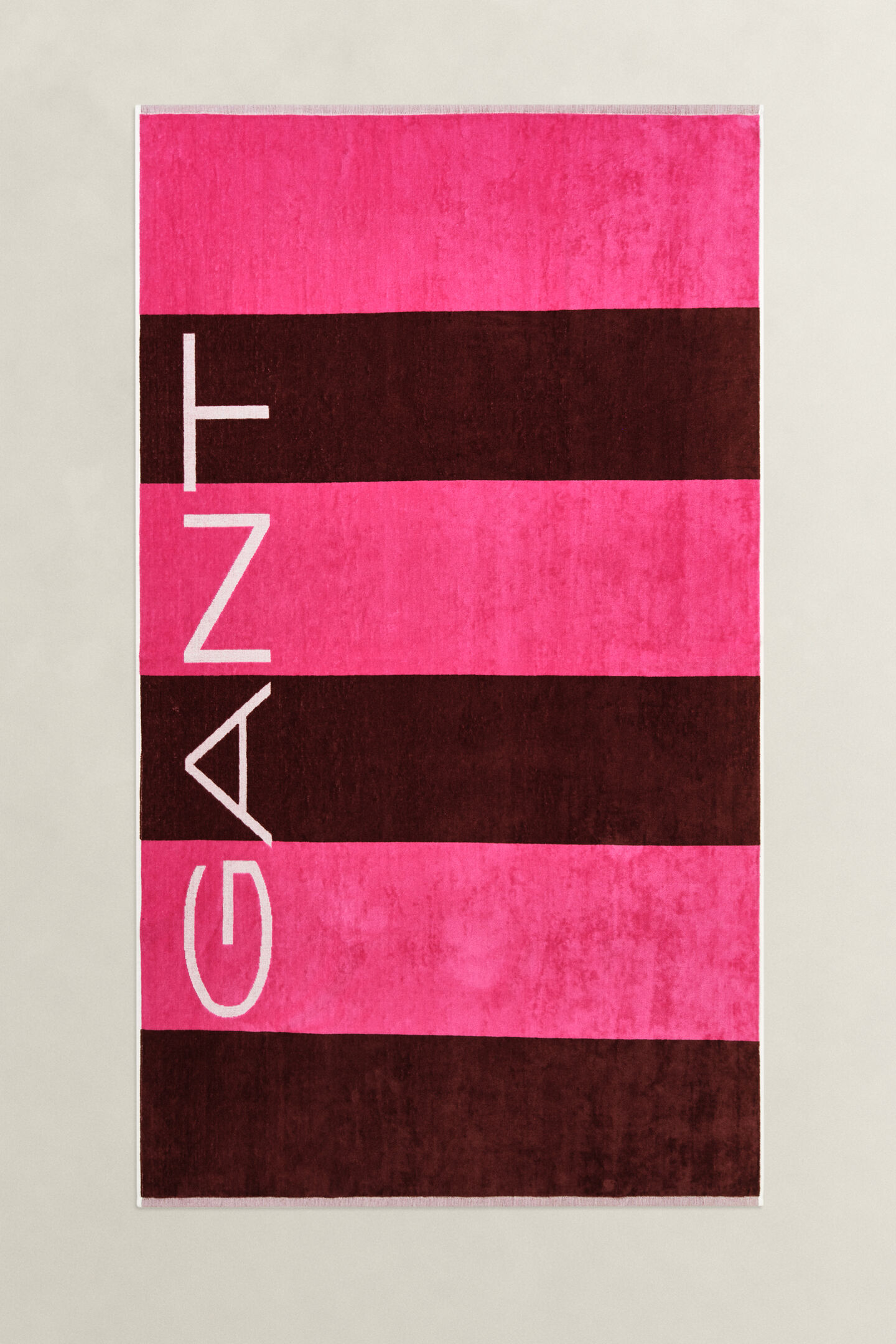 Strandhandduk med blockr&auml;nder