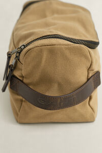 Modern necess&auml;r