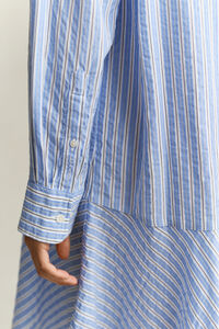 Randig skjortkl&auml;nning b&auml;ckeb&ouml;lja