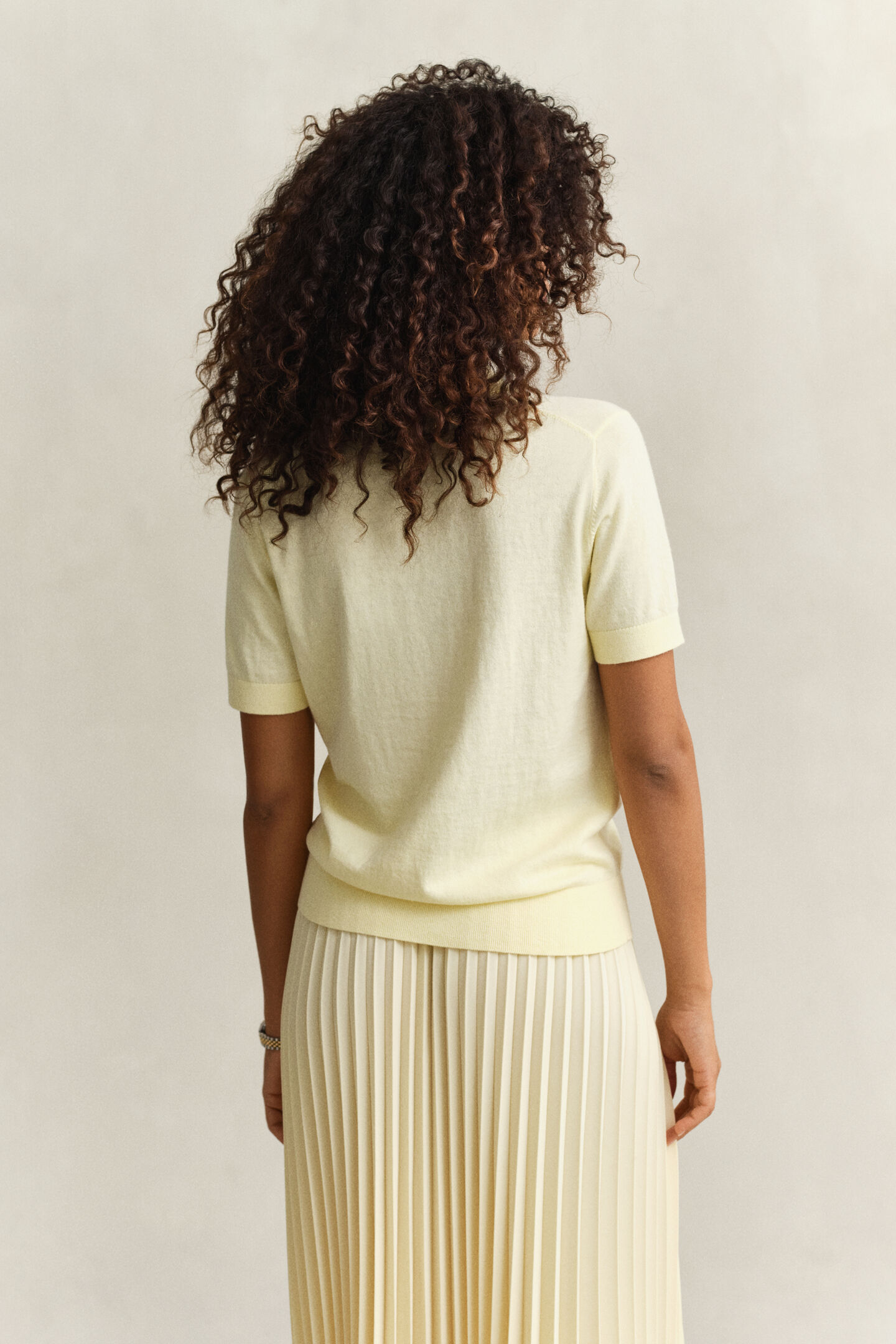 Kort&auml;rmad stickad Rugger