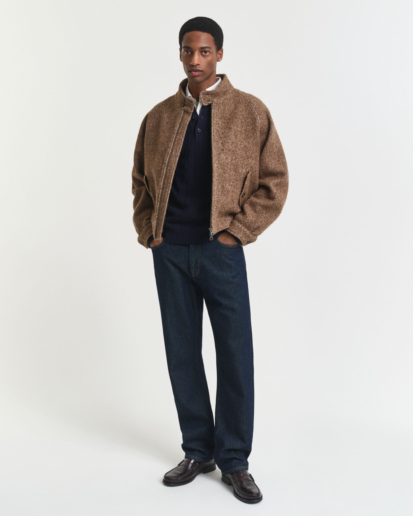 Kabelstickad pik&eacute;tr&ouml;ja i lammull