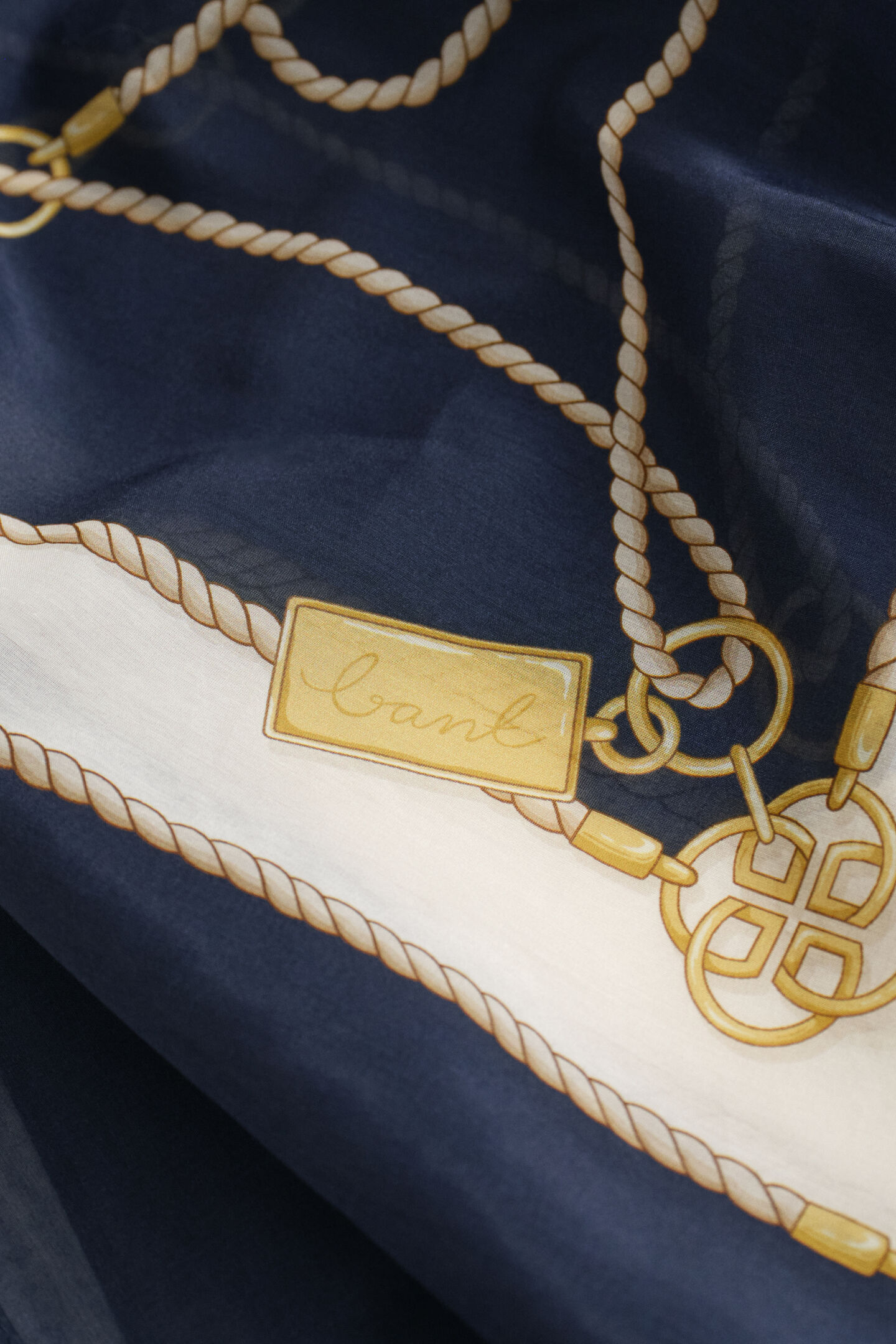 Kedjem&ouml;nstrad sarong