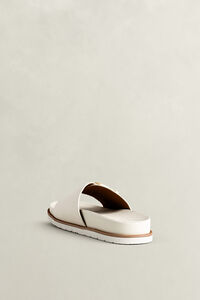 Mardale skinnsandaler