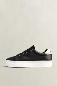 Avona metallicf&auml;rgade sneakers i skinn