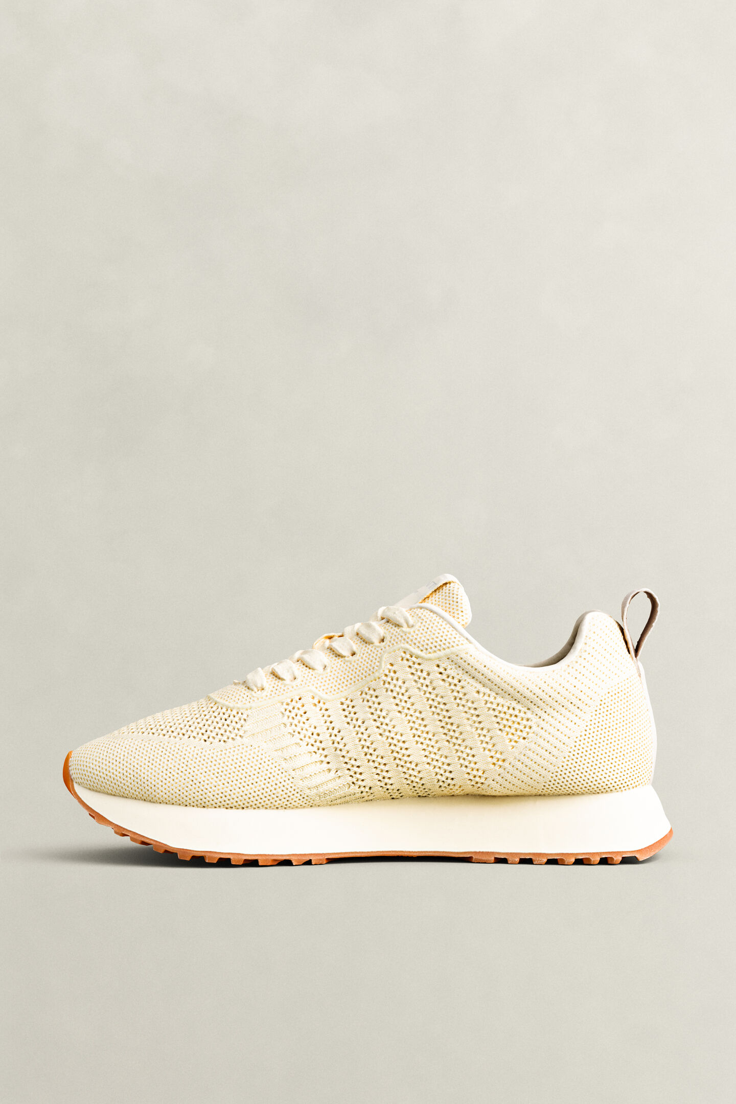 Bevinda stickade sneakers