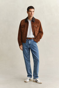 Regular fit jeans i stilren tv&auml;tt