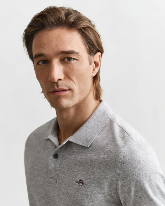 Regular Fit pik&eacute;tr&ouml;ja