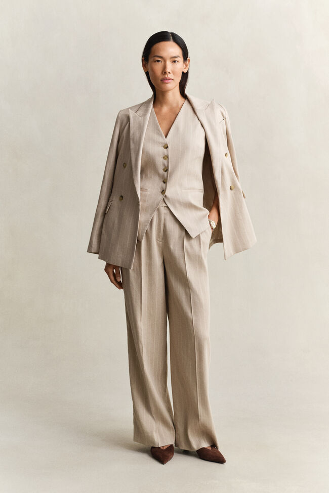 Kritstrecksrandig v&auml;st i linneblandning