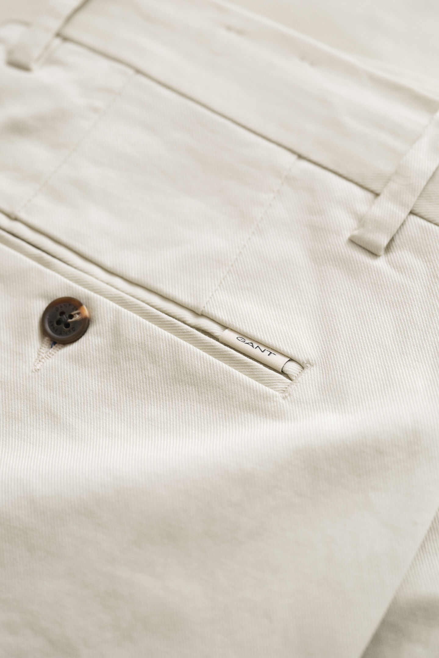 Eleganta chinos med regular fit